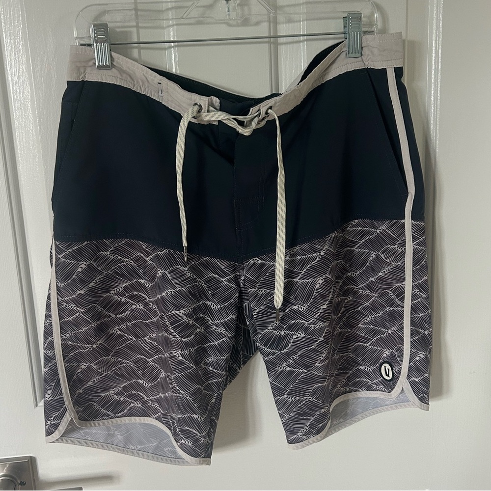 Vuori Mens Cruise Boardshorts Blue and Navy